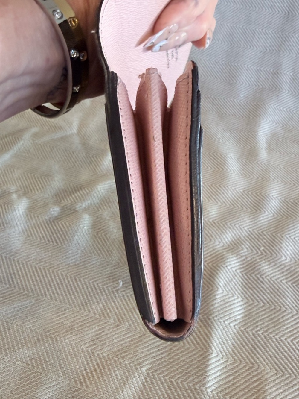 Louis Vuitton Monogram Canvas Flap Wallet - Brown with Pink interior - Picture 8 of 9